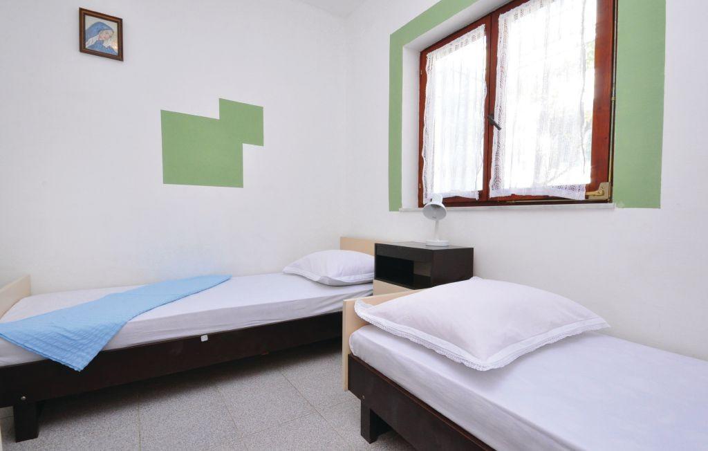 Apartments Coko Omis Bagian luar foto