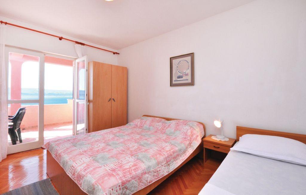 Apartments Coko Omis Bagian luar foto